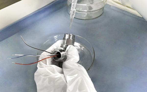 氧氣測(cè)量壓力傳感器、氧氣專用壓力傳感器、 壓力傳感器忠氧氣級(jí)清洗工藝